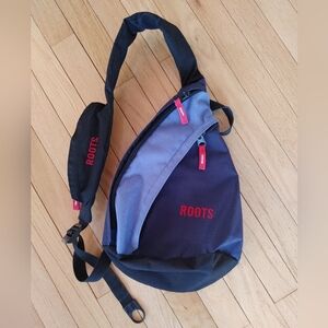 Roots slingback backpack blue and red